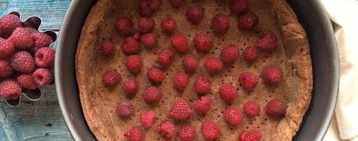 Шаг 11: шоколадного тарта с малиной