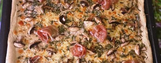 Шаг 2: тарта фламбе с шампиньонами