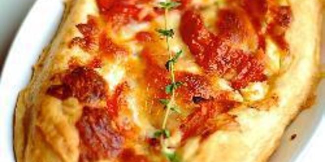 Рецепт тарта из слоеного теста с помидорами и козьим сыром