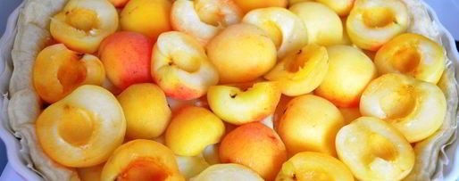 Шаг 4: тарта с камамбером и абрикосами