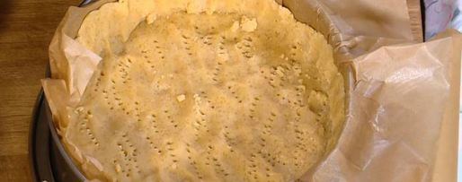 Шаг 4: тарта с консервированными абрикосами