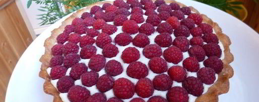 Шаг 7: тарта с малиной, заварным кремом и шоколадной прослойкой