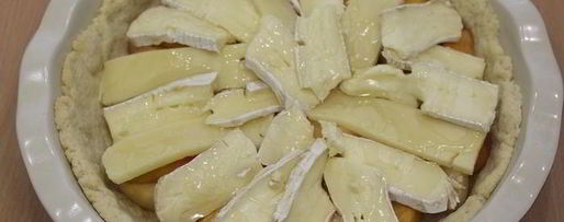 Шаг 3: тарта с персиками и сыром бри