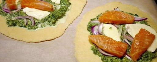 Шаг 5: тарта с семгой и шпинатом цветы за окном