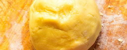 Шаг 1: тарта с ванильной грушей и заварным кремом под шапочкой из мереги