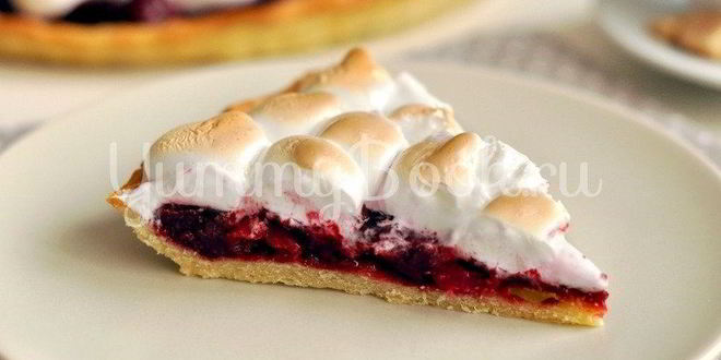 Рецепт тарта с вишней и меренгой