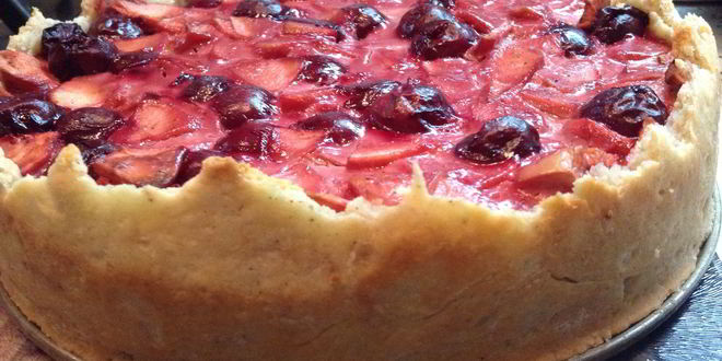 Рецепт тарта с яблоками, вишней и марципаном