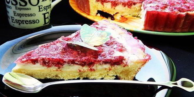 Рецепт тарта с заварным кремом и малиновым желе