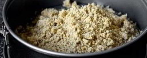 Шаг 1: тарта со сливами и лесными орехами