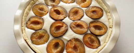 Шаг 3: тарта со сливами, рикоттой и миндалем