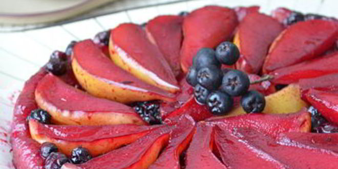 Рецепт тарта татен с грушами и черноплодной рябиной