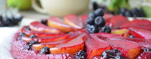 Шаг 4: тарта татен с грушами и черноплодной рябиной