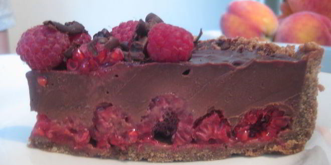 Рецепт трюфельного тарта с малиной