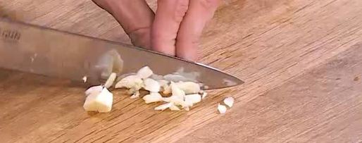 Шаг 1: артишоков со шпинатом на тостах