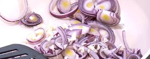 Шаг 2: артишоков со шпинатом на тостах