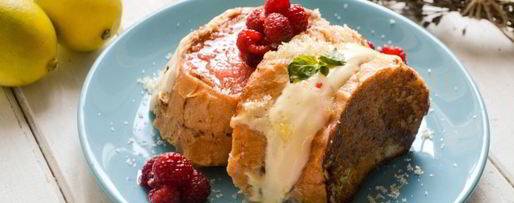 Шаг 5: французских тостов с начинкой из сливочного сыра и малины