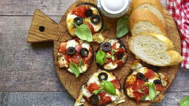 Рецепт Хрустящих греческих тостов с овощами