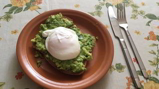 Рецепт Тоста с авокадо и яйцом пашот