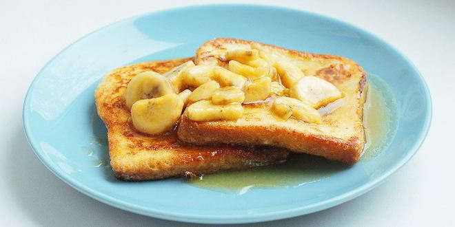 Рецепт тоста с бананово-карамельным соусом