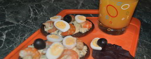 Шаг 7: тостов пикантных с креветками и маслинами