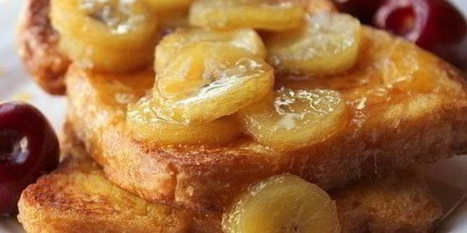 Рецепт тостов с бананово-карамельным соусом