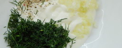 Шаг 1: тостов с чесночным соусом и помидорками