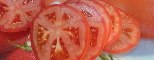 Шаг 2: тостов с кабачком и томатами