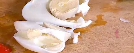 Шаг 1: тостов с куриной печенью, редиской и яйцом