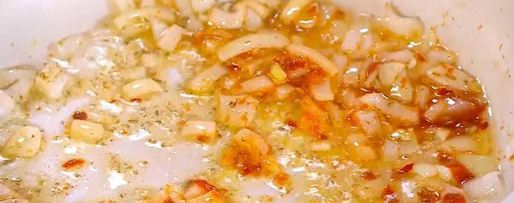 Шаг 4: тостов с куриной печенью, редиской и яйцом