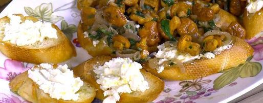 Шаг 9: тостов с лисичками и лимонным сыром