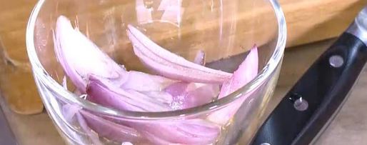 Шаг 7: тостов с сельдью, свеклой и зеленым горошком