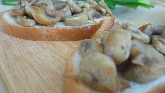 Рецепт Тостов с шампиньонами