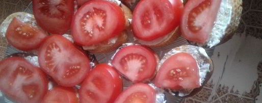 Шаг 4: тостов с томатами