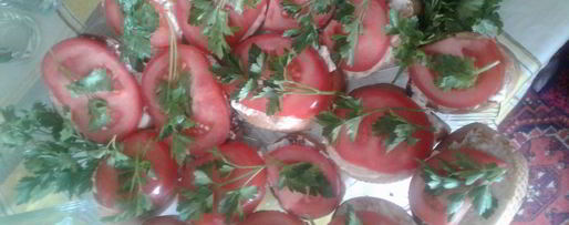 Шаг 6: тостов с томатами