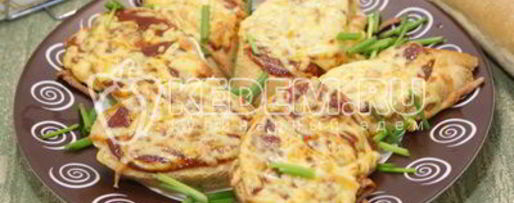 Шаг 8: тостов с томатным соусом и сыром