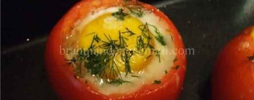 Шаг 20: глазуньи в помидоре