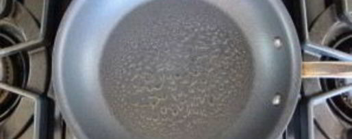 Шаг 3: простой яичницы болтунья