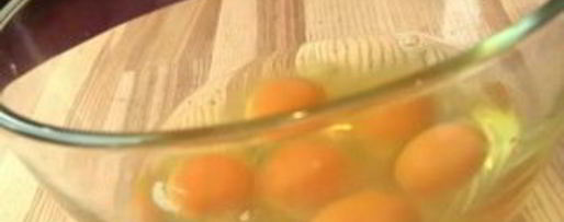 Шаг 1: простой яичницы с грибами