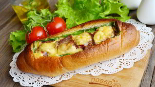 Рецепт Сказочной булки с яичницей внутри