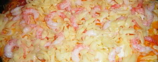 Шаг 4: сырной яичницы с креветками и помидорками