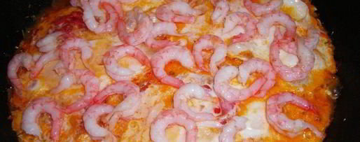 Шаг 5: сырной яичницы с креветками и помидорками