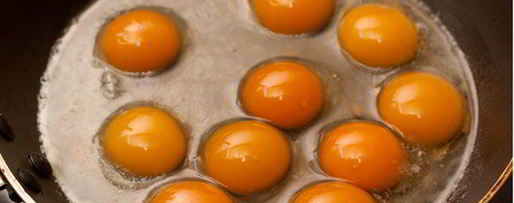 Шаг 1: яичницы-глазуньи из перепелиных яиц