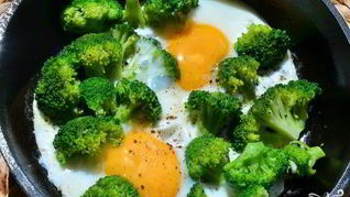 Рецепт Яичницы с брокколи