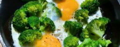 Шаг 3: яичницы с брокколи