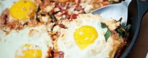 Шаг 7: яичницы с брынзой