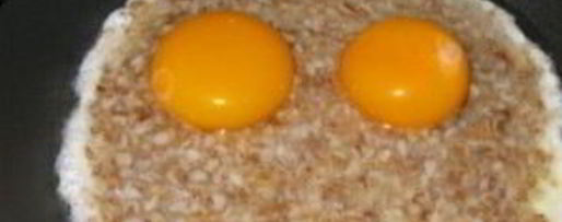 Шаг 1: яичницы с гречкой