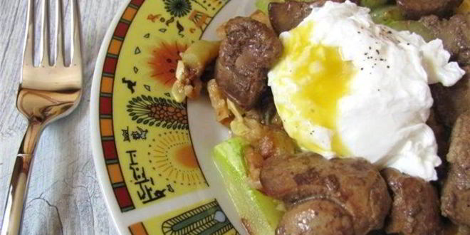 Рецепт яичницы с печенкой