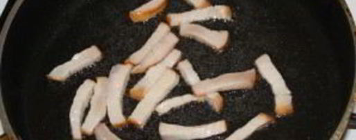 Шаг 1: яичницы с сыром плавленным