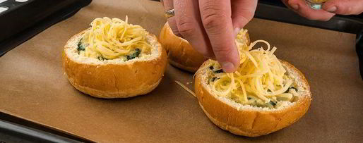 Шаг 4: яичницы в булочке