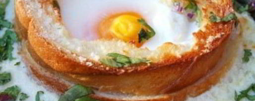 Шаг 4: яичницы в хлебе в духовке